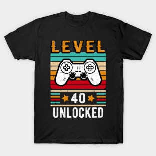 Level 40 Unlocked Birthday Retro Gamer Controller T-Shirt